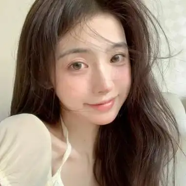 女生真人头像正脸