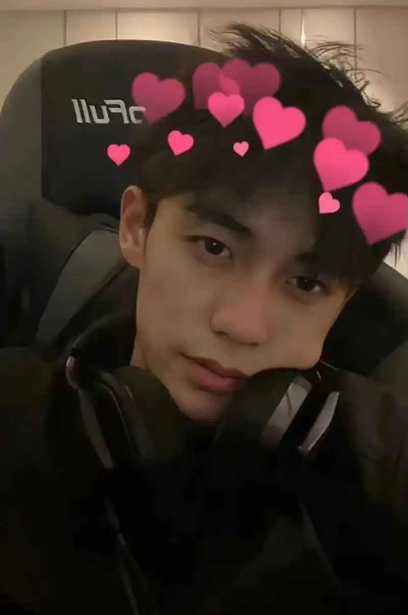 余庆伟 #壁纸  - 抖音