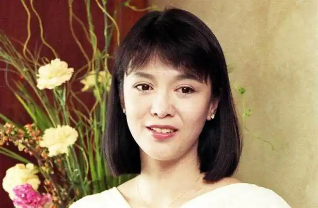 郑裕玲周润发绯闻女友今采访马龙因一个细节被盛赞