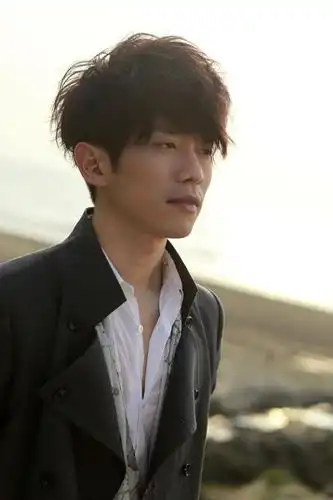 张栋梁 nicholas teo的图片