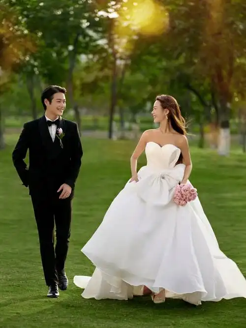 照get同款婚纱照私戳小花/更多风格成片移步主页哦小主们-拍照真的