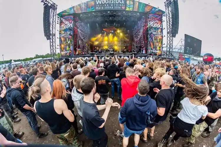 波兰伍德斯托克音乐节golden spining top award奖项冠军的乐队中国第