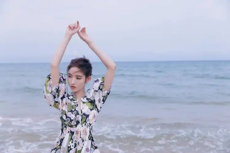 王玉雯 海边沙滩写真 少年派1邓小琪扮演者