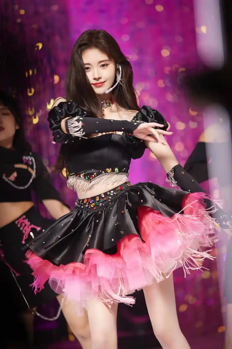 神仙颜值鞠婧祎