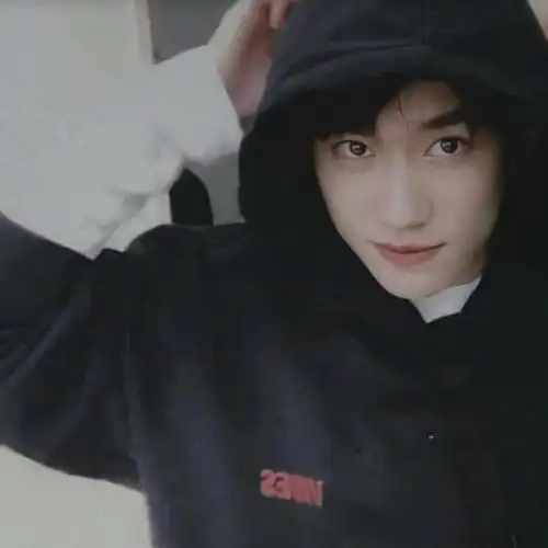 易烊千玺头像分享