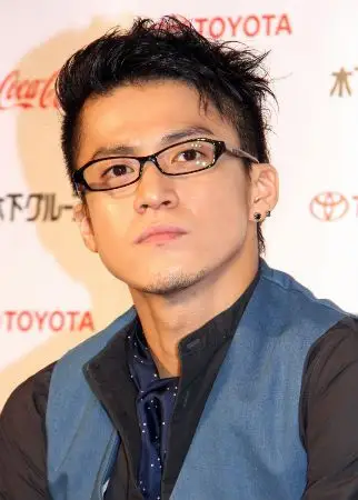 小栗旬出席东京国际电影节称曾想逃离拍摄现场