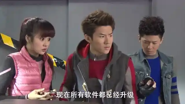 巨神战击队之空间战击队:要做梦,就来找梦战卫吧!