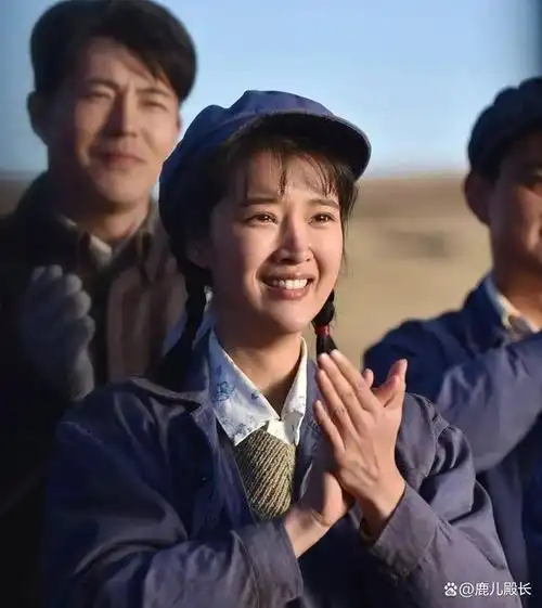 演员奚望在继父刘之冰支持下离婚带着女儿的她现在怎样了