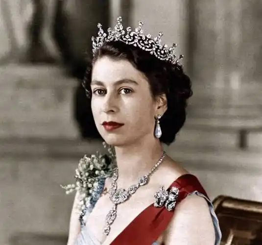 超长待机的英女王伊丽莎白二世是首位到访我国的英国君主.