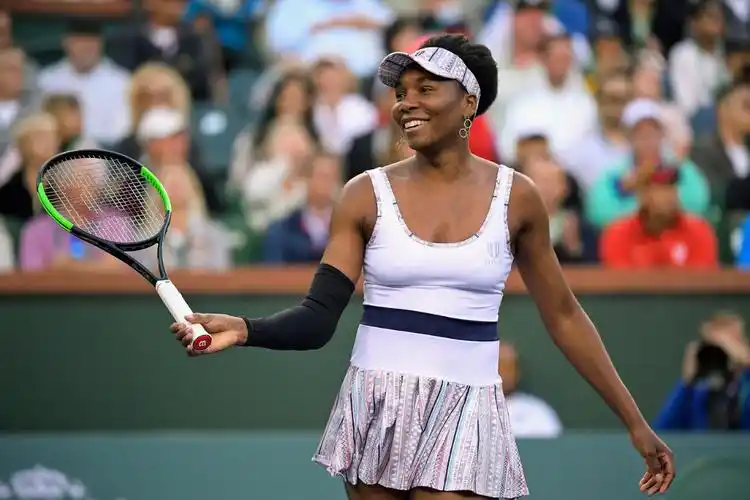 venus williams stripped down for espns "the body issue"
