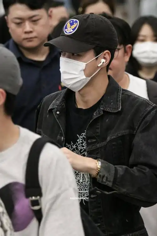 超话#吴世勋c位#@wu世勋-exo【高清】【toonixion】230807  曼谷机场