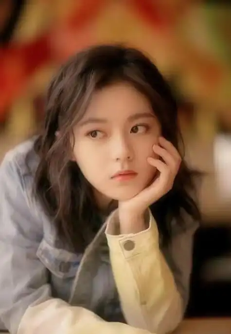 回顾张译没有说错赵今麦和张子枫已走上两条截然不同的大路