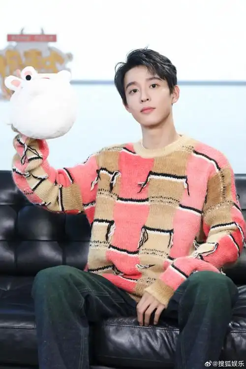 吴宇恒说耙耳朵刻在川渝dna里##吴宇恒也在刷余华老师的潦草小狗