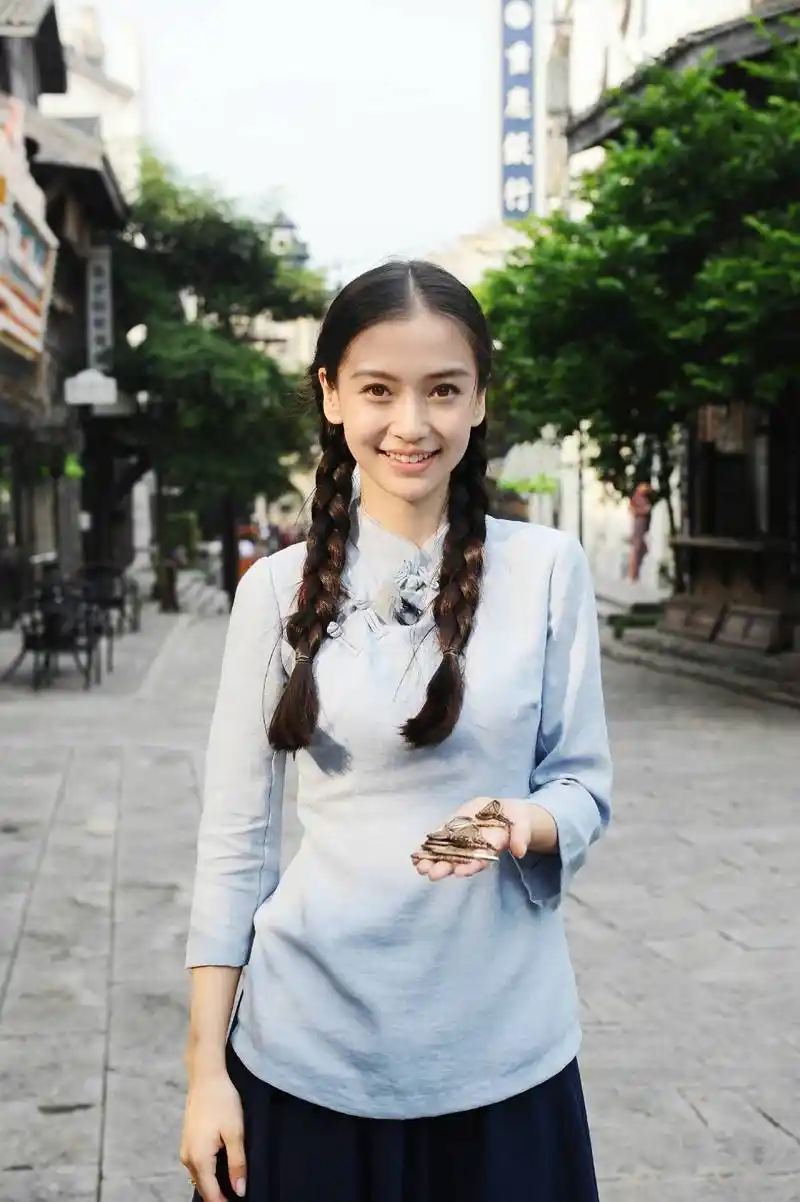 论双麻花辫,就服angelababy,每一个都很美