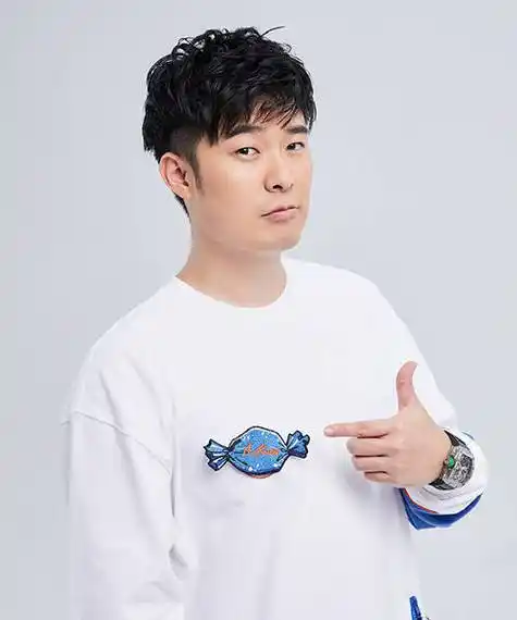 "陈赫:演艺界的全能艺人"丨陈赫经纪人丨内地演员