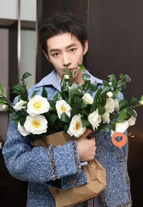 新美男出圈顶流重新洗牌肖战王一博双王顶聚李现等流量不再