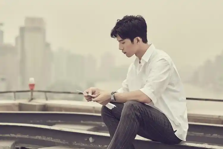 井柏然携手积家感悟时光魅力 正式成为全新品牌大使