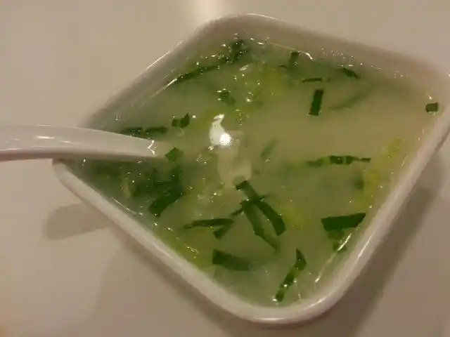 清汤寡水的造句