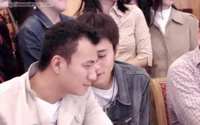 【蓝宇·军烨】白月光 心里某个地方