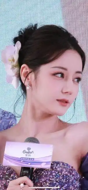 这种感觉比看见帅哥还让我怦然心动95#迪丽热巴