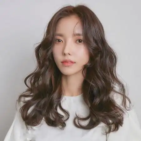 2021超火的韩式烫卷发推荐脸小显气质