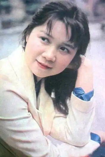 宋丹丹老了黄宏老了蔡明脸僵了只有他一如30年前模样