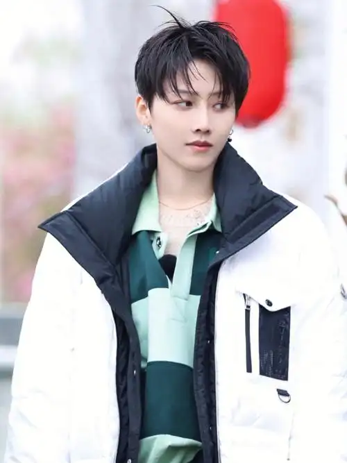 刘雨昕追星星的人春游旅行篇