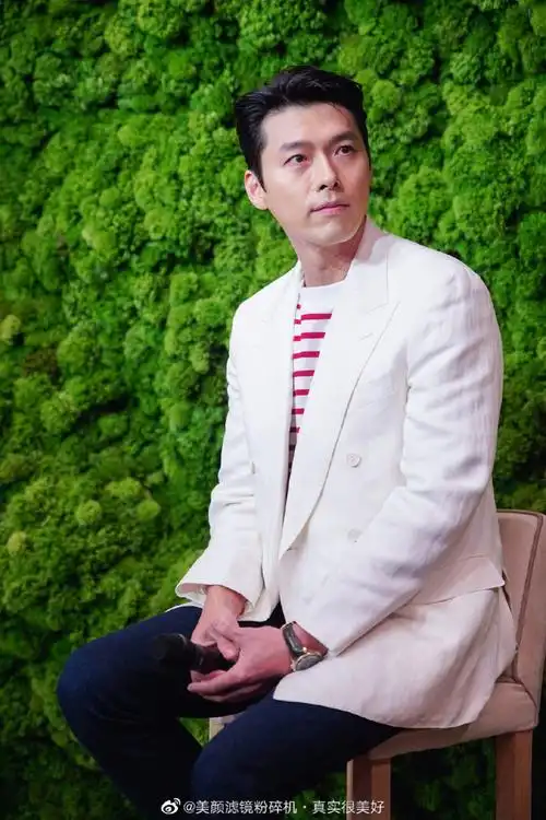 玄彬东京活动生图释出 "奶爸"没了胡子年轻好多