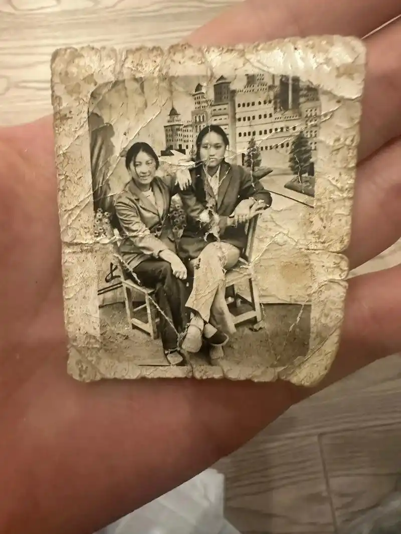 一张50年前褐色老照片记录一抹回忆一抹回忆牵出一个故事又一个故事