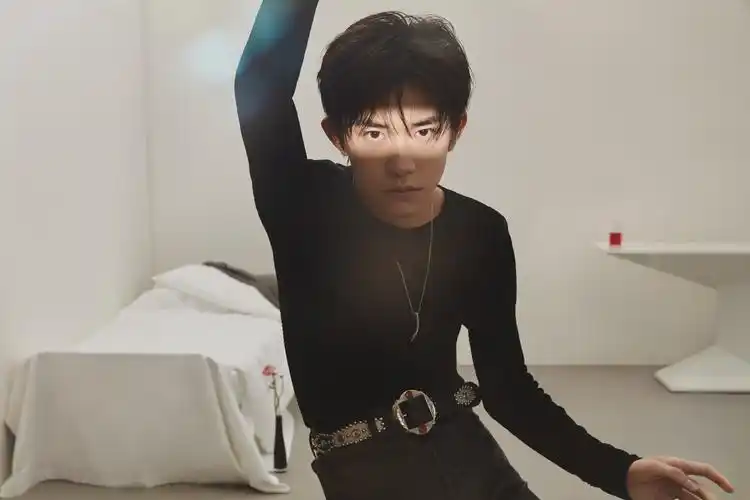 易烊千玺玊尔演唱会 - 堆糖,美图壁纸兴趣社区