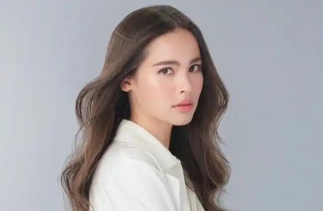 泰国一线明星有金伯莉·安妮,皮查雅·瓦塔那蒙迪里,阿拉亚·爱尔柏塔