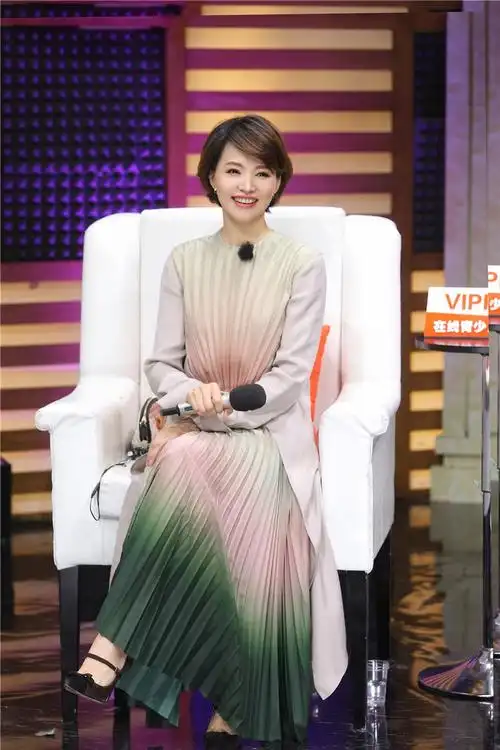 董卿助阵《声临其境》 年度声音盛典半决赛精彩开打