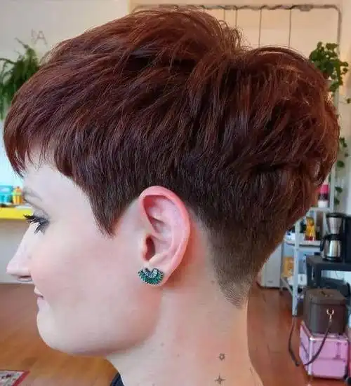 最心动的女士短发露出耳朵就是不一样利落个性还自然