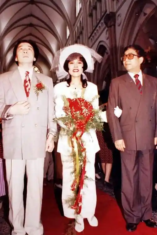 导演杨延晋:风流半生因潘虹离婚,再婚娶才女玄小佛,现在怎样_洪融