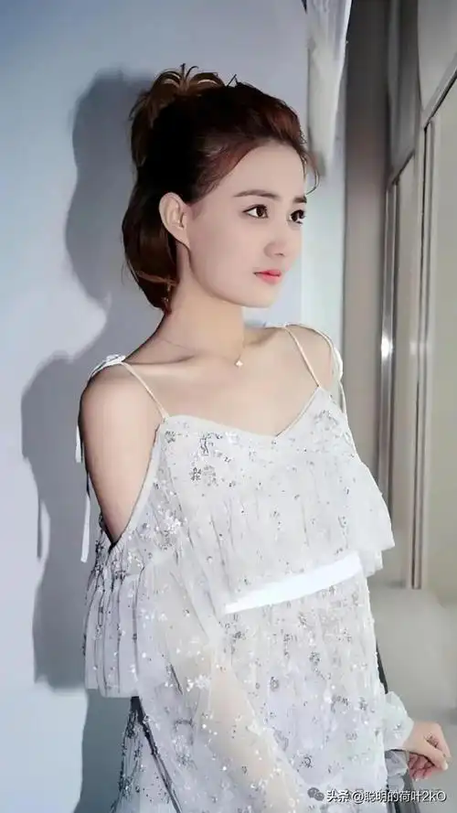 女神徐璐,青春之光,璀璨明星|军校|军训|战争法_网易订阅