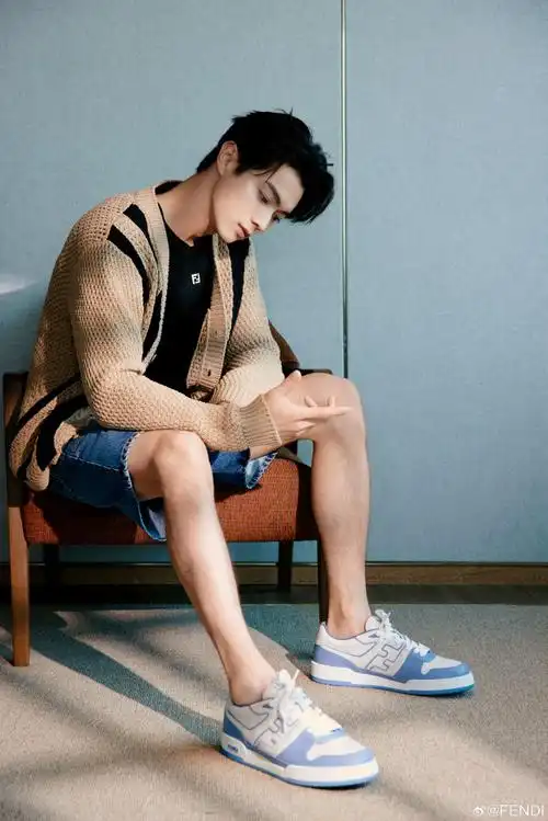 fendi品牌形象大使许凯##fendisummer