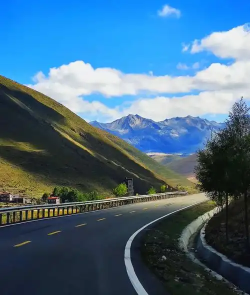 其它 318国道上的美与险 写美篇现在的318国道,是路况不错的柏油公路