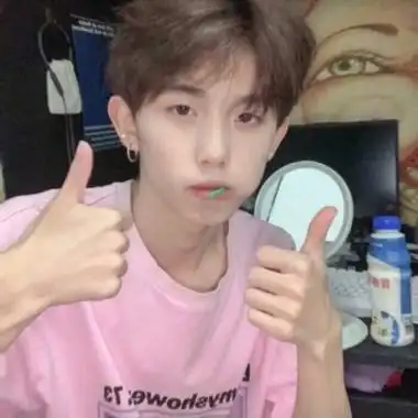 高清帅气的文艺内涵青年微信头像男生图片