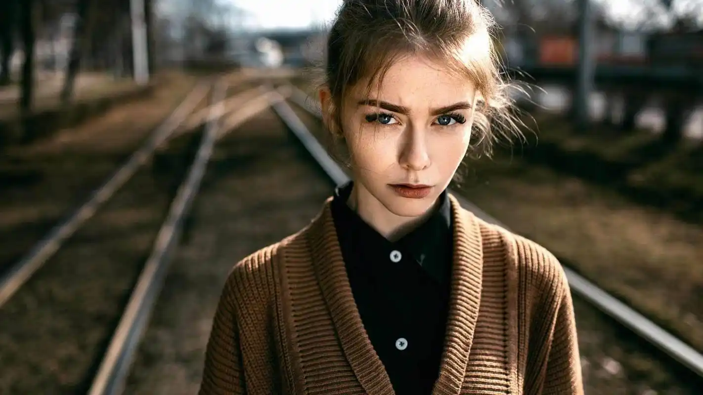 高清欧美森系美女电脑桌面壁纸