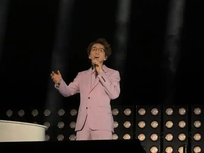 小君带你看演出#@林志炫terrylin的"one take"演唱会系列是对演唱