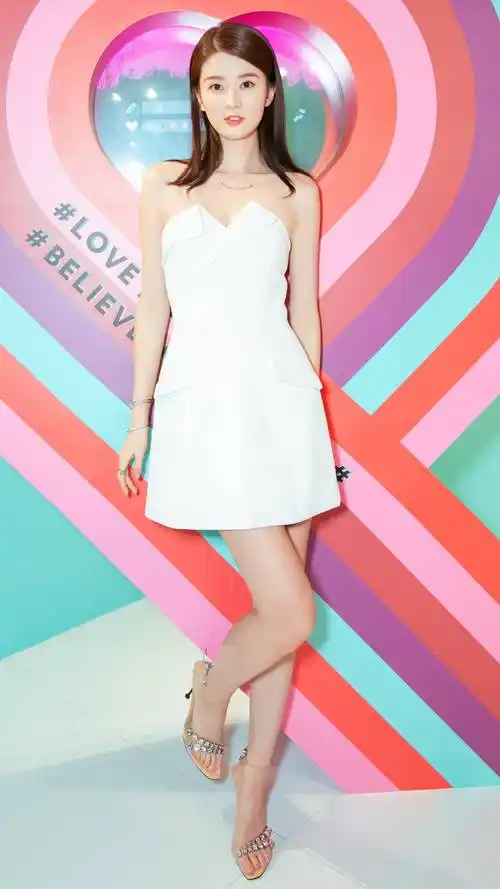 乔欣黑丝诱惑,苗条身材,高颜值性感清纯美女