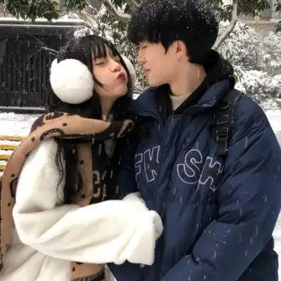 情侣头像一对两张恩爱