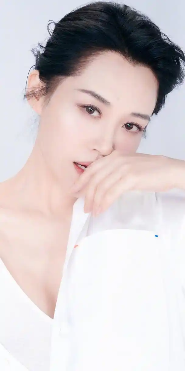 许晴,不老女神白色唯美写真头像壁纸