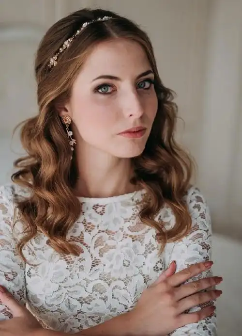 2024 年的完美婚礼发型——新娘长发造型成为主要流行趋势.