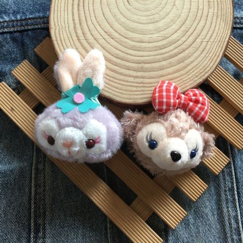 星黛露雪莉玫毛绒可爱胸针发夹钥匙扣挂件书包装饰围巾饰品