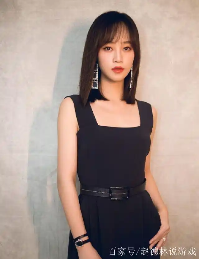 90岁温婉气质女演员蓝盈莹