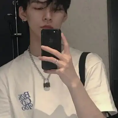 抖音小哥哥头像真人高清帅气的抖音小哥哥照片qq头像