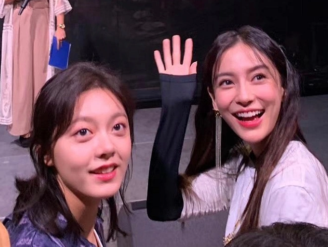 杨颖和赵今麦居然是"同名"?看清对比:长得漂亮的人都差不多