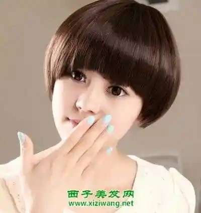 额头窄圆脸女生适合短发发型