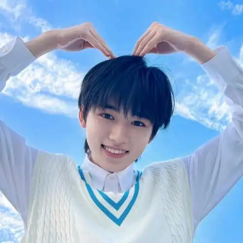 宋亚轩可爱头像266